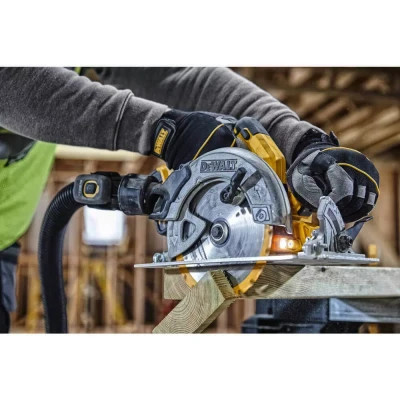 Дискова пила DeWALT 18В XR Li-Ion, диск 184х16 мм (без АКБ та ЗП) (DCS570N)