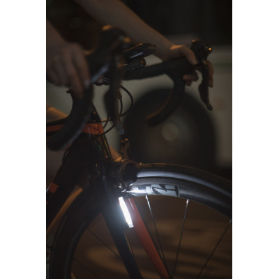 Передня велофара Knog Plus Front 40 Lumens Black (12140)