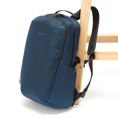 Рюкзак туристичний Pacsafe Vibe 25L Econyl backpack синій (40100641)
