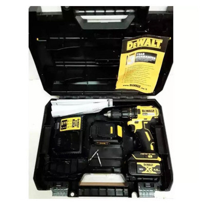 Шуруповерт DeWALT DCD777M2T