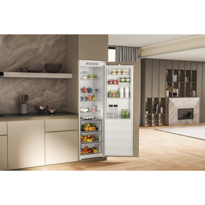 Холодильник Whirlpool WHSD18A013C1