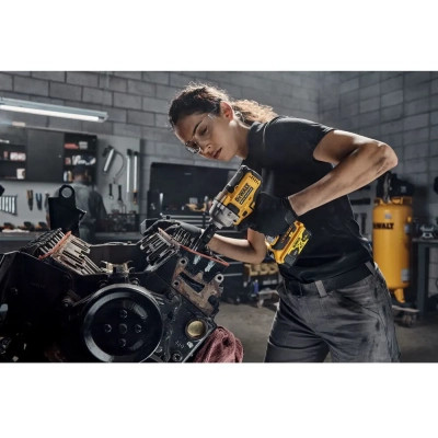Гайковерт DeWALT 18 В XR Li-lon,812 Нм (без АКБ та ЗП) (DCF892N)