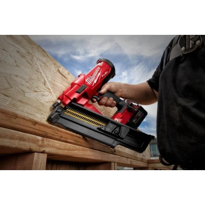 Цвяхозабивач Milwaukee M18 FFN21-0C, кейс (без АКБ та ЗП) (4933478993)