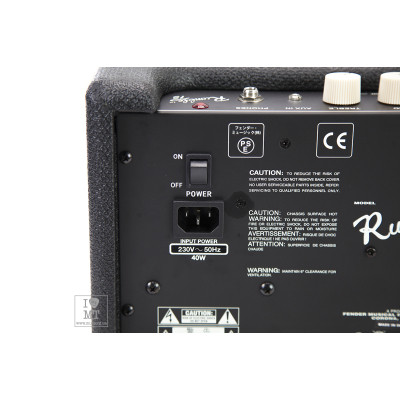 Комбопідсилювач Fender Rumble 15 (218679)