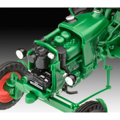 Збірна модель Revell Трактор Deutz D30 рівень 2, 1:24 (RVL-07826)