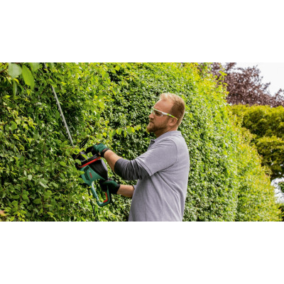 Кущоріз Bosch AdvancedHedgeCut 70 500Вт, 70см, крок різу 34мм, 4.1 кг (0.600.8C0.903)