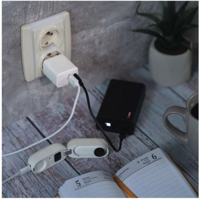 Зарядний пристрій EMOS V02G20 1xUSB-A + 1xUSB-C PD20W GaN (V02G20)