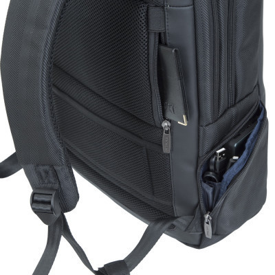 Рюкзак для ноутбука RivaCase 15.6&quot; 8165 Black (8165Black)