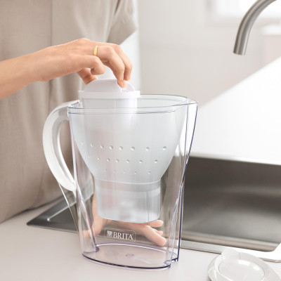 Фільтр-глечик Brita Marella Memo + 3 картриджі, 2.4л, білий (1039273)