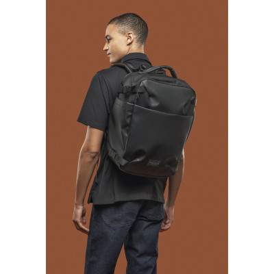 Рюкзак туристичний Tucano Tugo M Dry Cabin Luggage 15.6&quot; чорний (BKTUGDR-M-BK)