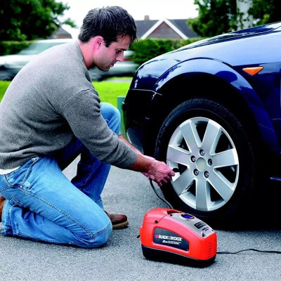 Автомобільний компресор Black&amp;Decker ASI300