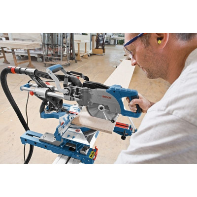 Торцювальна пила Bosch Professional GCM 8 SJL, 1600Вт, диск 216мм (0.601.B19.100)