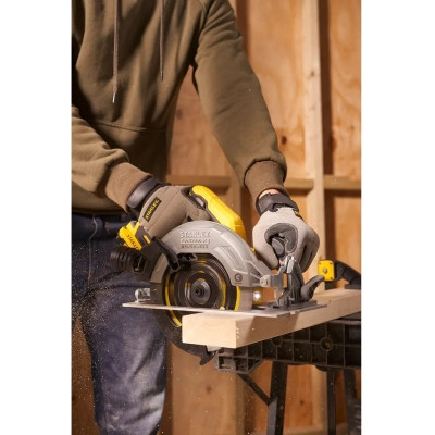 Дискова пила Stanley FatMax,18В(V20)Li-Ion,2x4Ah, 5000 об/хв, кейс, 10,71 кг (SFMCS550M2K)