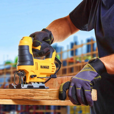 Електролобзик DeWALT 650 Вт, 500 - 3200 хід/хв, 2.4 кг (DWE349)