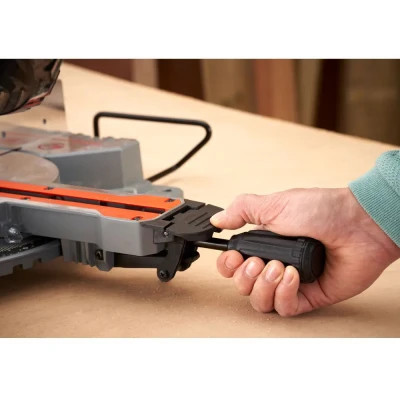 Торцювальна пила Black&amp;Decker 1500 Вт, диск 216х30 мм, 4700 об/хв, XPS, вага 15 кг (BES701)