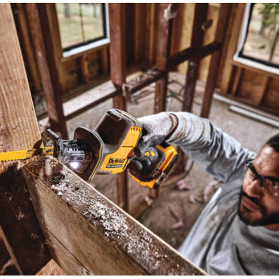 Шабельна пила DeWALT 18В XR Li-lon, 0 – 2800 хід/хв, 1.43 кг, TSTAK (без АКБ та ЗП) (DCS369NT)
