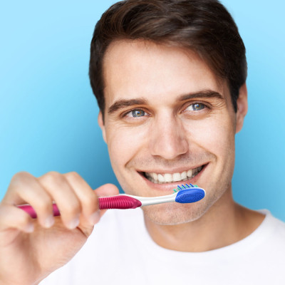 Зубна щітка Oral-B 3D White Fresh Medium 2 шт. (3014260111762)