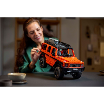 Конструктор LEGO Technic Mercedes-Benz G 500 PROFESSIONAL Line (42177)
