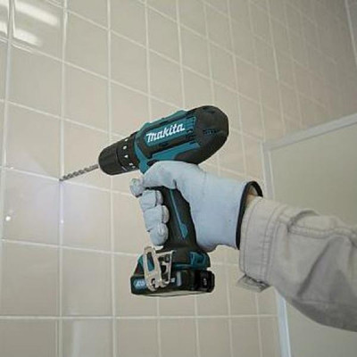 Шуруповерт Makita CXT Slider, 30 / 14Нм (без АКБ и БП) (HP331DZ)