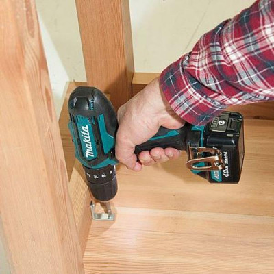 Шуруповерт Makita CXT Slider, 30 / 14Нм (без АКБ и БП) (HP331DZ)