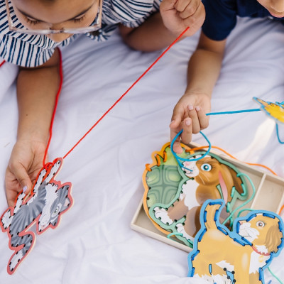 Розвиваюча іграшка Melissa&amp;Doug Дерев&#039;яна шнурівка Домашні тварини (MD13782)
