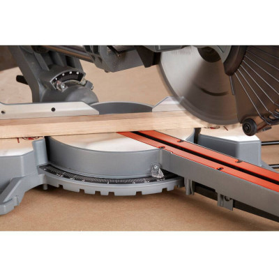 Торцювальна пила Black&amp;Decker 2100 Вт, диск 254х30 мм, 5000 об/хв, XPS, вага 18.5 кг (BES710)