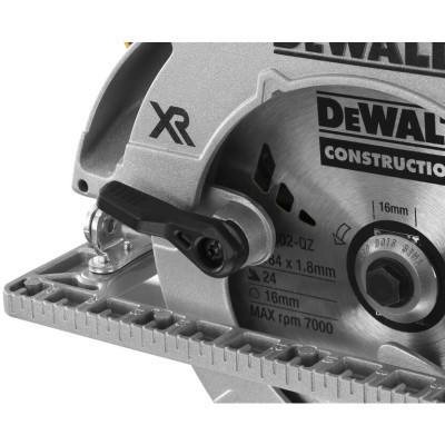 Дискова пила DeWALT 18В XR Li-Ion, диск 184х16 мм, 3.6 кг, TSTAK (без АКБ та ЗП) (DCS572NT)