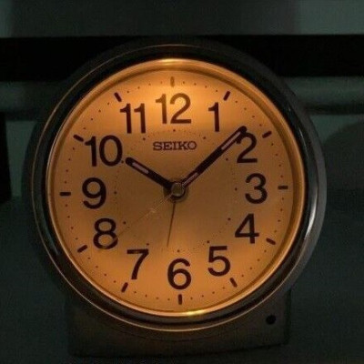 Настільний годинник Seiko будильник (QHE199S)
