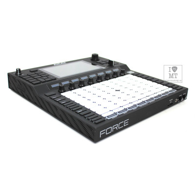 MIDI контролер Akai Force (228515)