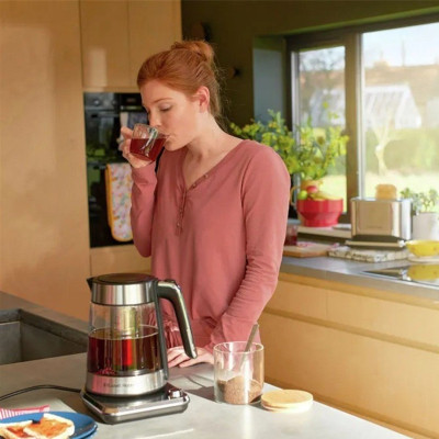 Електрочайник Russell Hobbs 26200-70