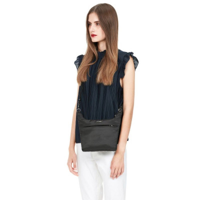 Сумка Pacsafe Cruise on the go Crossbody Чорна (20705100)