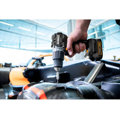 Шуруповерт DeWALT McLaren F1, XR Li-Ion PowerStack 18V GFN блок 2x1.7Ah, 90 Нм, кейс TSTAK (DCD85ME2GT)