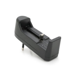 Зарядний пристрій для акумуляторів Merlion 1 Slot, AA/AAA/18650, 3.7V/1000mAh (BLC-001A / 04448)