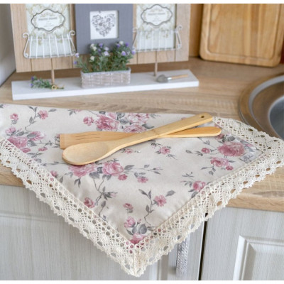 Серветка на стіл Прованс Bella Троянди з мереживом 35х45 (4823093416833)