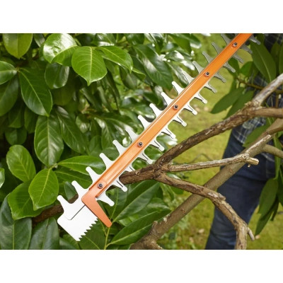 Кущоріз Black&amp;Decker BEHTS301
