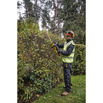 Кущоріз DeWALT 18 В, 5Ah, довжина ножа 55 см, діаметр гілок 25 мм (DCMHT563P1)
