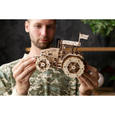 Конструктор Ugears Трактор перемагає (6337390)