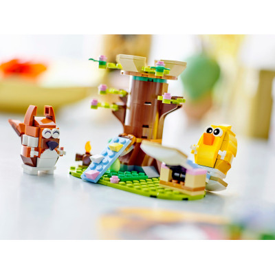 Конструктор LEGO Iconic Весняний майданчик для тварин (40709)