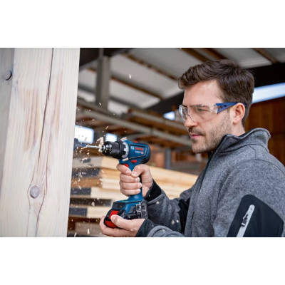 Шуруповерт Bosch GSR 18V-90 C 18V, 36-64Нм, 0-2100 об/хв, кейс, 1.1кг (без АКБ та ЗП) (0.601.9K6.002)
