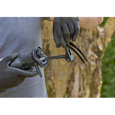 Шабельна пила Black&amp;Decker BES301K