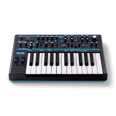 Синтезатор Novation Bass Station II (212778)
