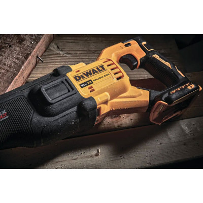 Шабельна пила DeWALT 18В XR Li-lon 6 Аг, 0 - 3000 ход/хв, кейс TSTAK (DCS386T1)