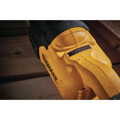 Шабельна пила DeWALT 18В XR Li-lon, 0 - 3000 ход/хв, 3.5 кг, кейс TSTAK (без АКБ та ЗП) (DCS386NT)