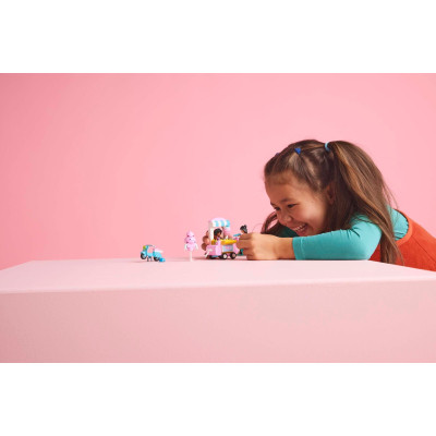 Конструктор LEGO Friends Ятка із солодкою ватою та скутер (42643)