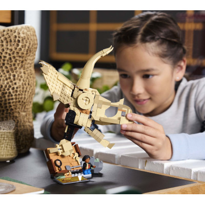 Конструктор LEGO Jurassic World Скам&#039;&#039;янілості динозаврів: череп трицератопса (76969)