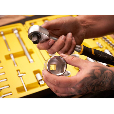 Набір інструментів Stanley FatMax Maxi-Drive торцевих 1/4&quot;, 1/2&quot;, 81 шт., кейс (FMMT82826-1)
