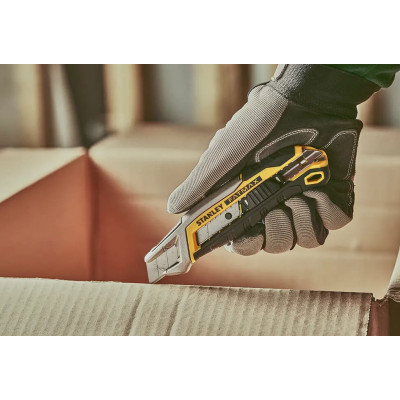 Ніж монтажний Stanley FatMax Integrated Snap Knife, сегментне лезо 18мм, L=165мм. (FMHT10594-0)