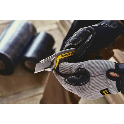 Ніж монтажний Stanley FatMax Integrated Snap Knife, сегментне лезо 18мм, L=165мм. (FMHT10594-0)
