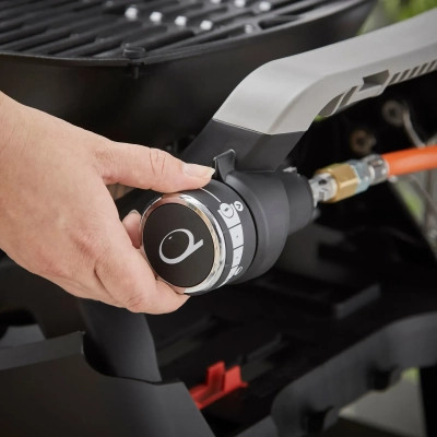 Гриль-барбекю Weber Q1200N з підставкою Black (1501085)