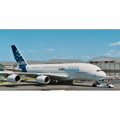 Збірна модель Revell Літак Airbus A380 Перший політ рівень 5 масштаб 1:144 (RVL-04218)